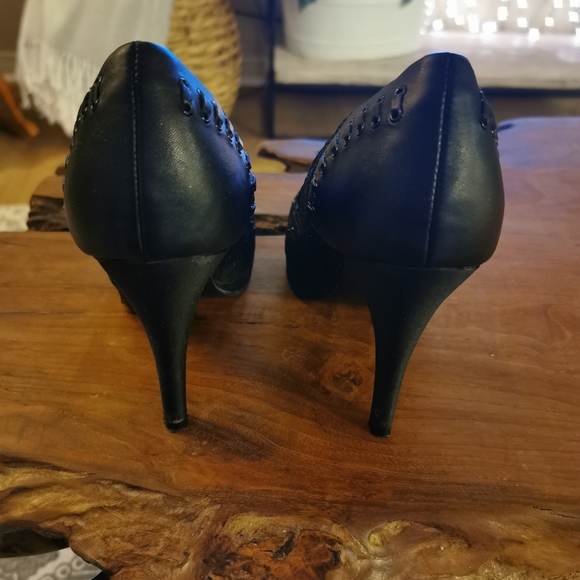 Sexy black lace and leather heels size 8 - Picture 4 of 6